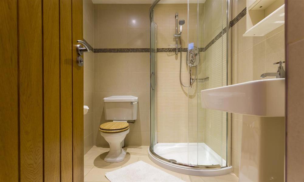 Oaklea Villa Ембълсайд Екстериор снимка