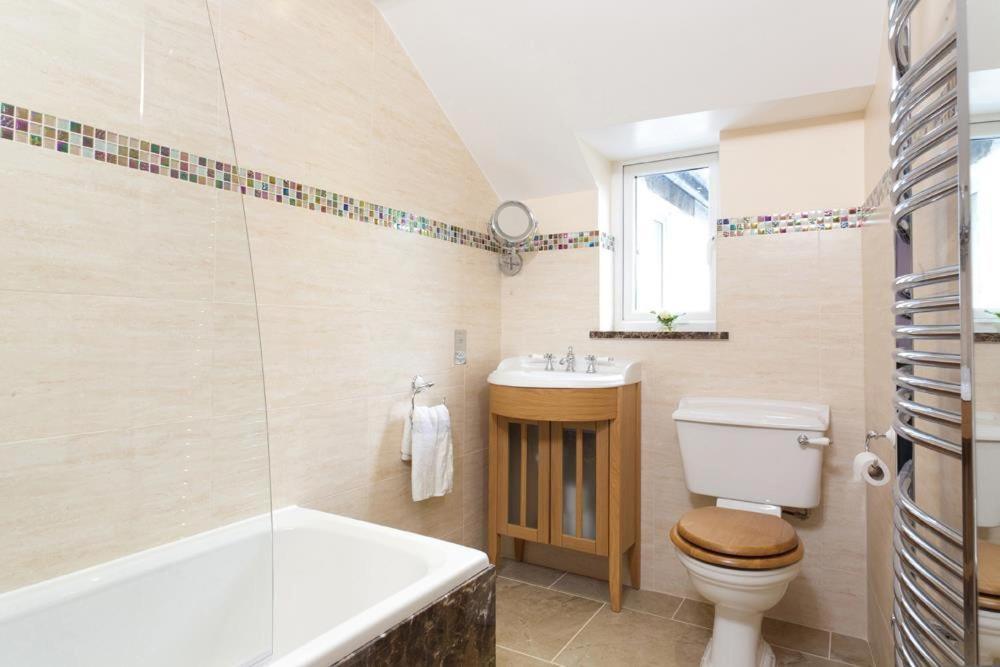 Oaklea Villa Ембълсайд Екстериор снимка